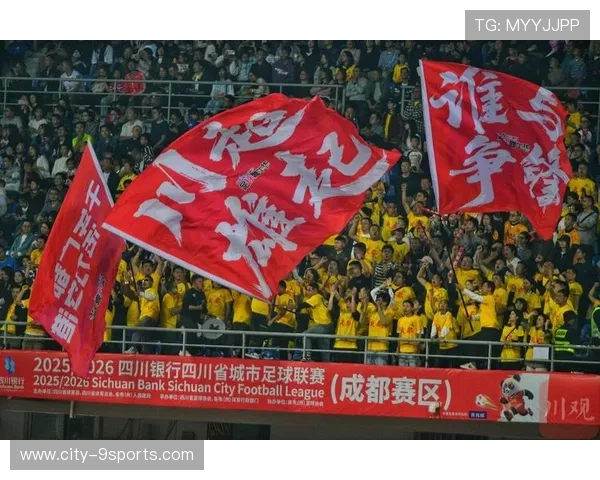 上海海港前锋李明头球破门，锁定胜局