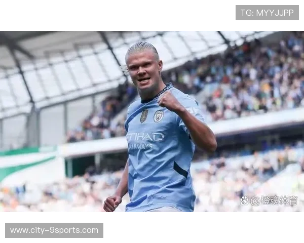 曼城边路推进制造空档，哈兰德踩单车后抽射